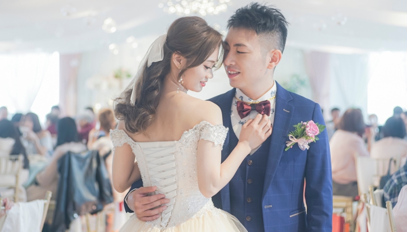 《新竹婚攝》愛，就是要輕輕擁在懷中 / 薇絲山庭