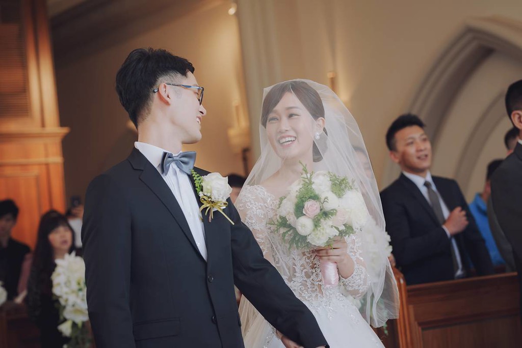 想擁有一場在教會中神聖又浪漫難忘的基督教婚禮？14個必拍結婚禮拜重點畫面、基督教婚禮程序單一次搞懂！