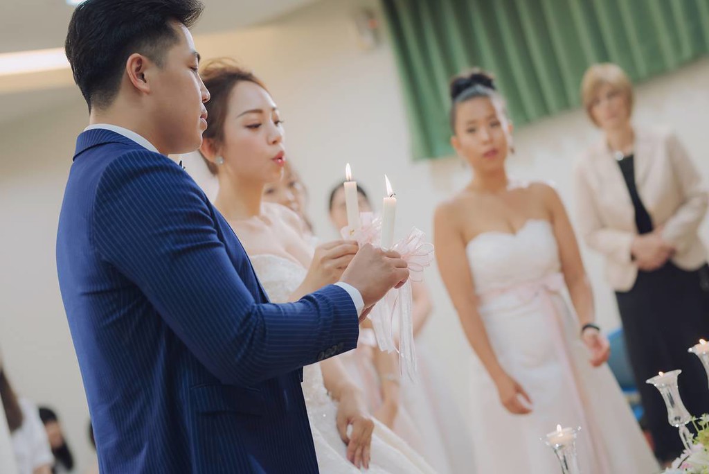 想擁有一場在教會中神聖又浪漫難忘的基督教婚禮？14個必拍結婚禮拜重點畫面、基督教婚禮程序單一次搞懂！